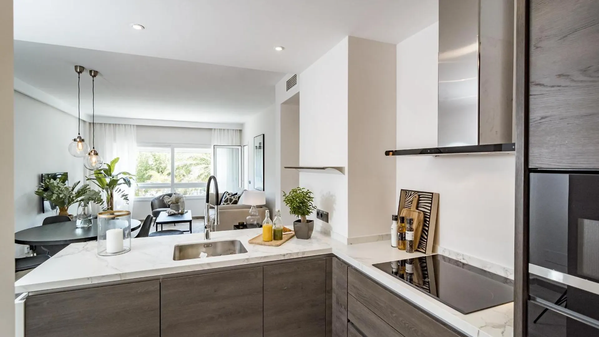 Pr - Stunning Flat Front Line Beach Puerto Banus Marbella Spain