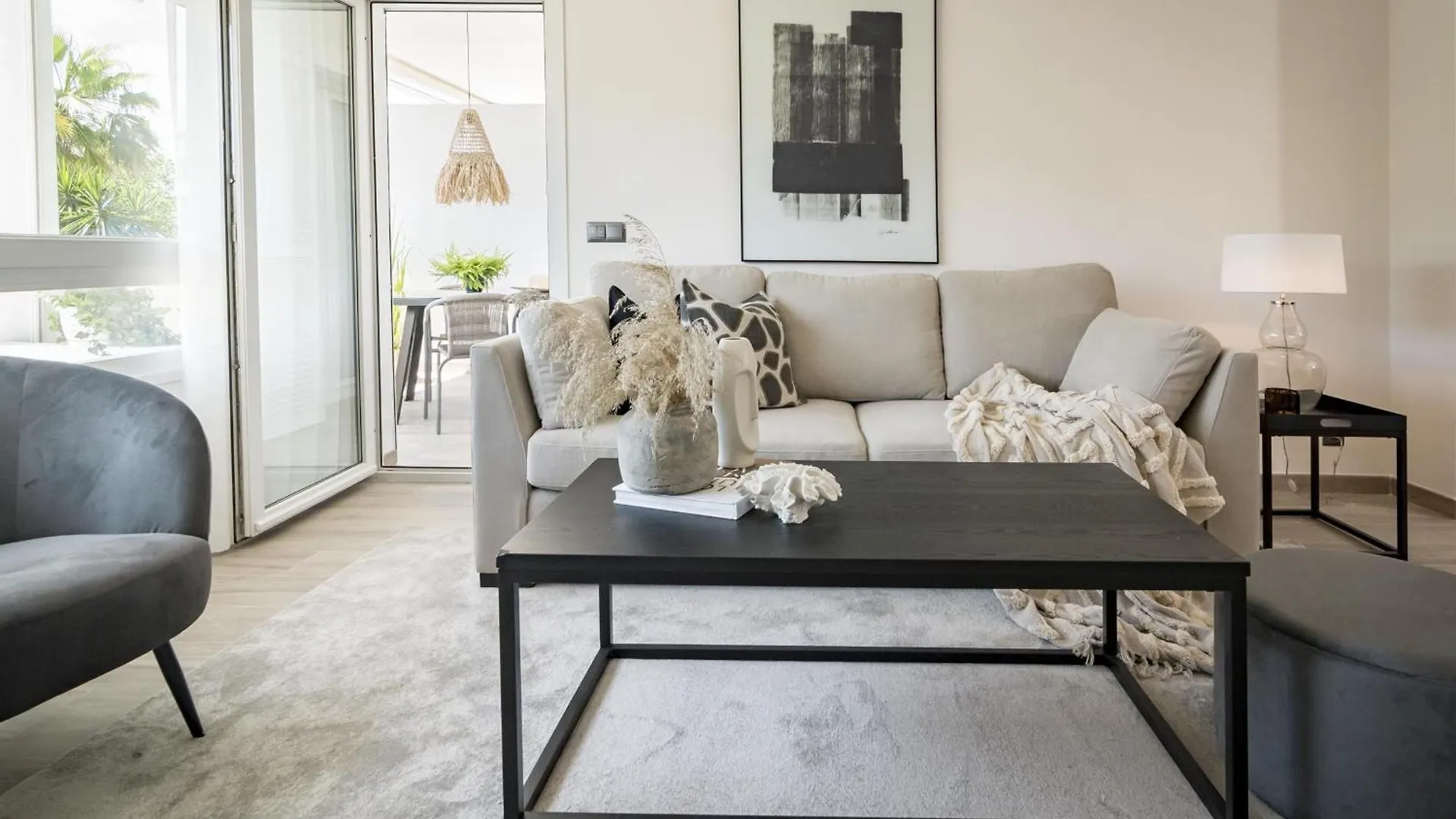 Apartment Pr - Stunning Flat Front Line Beach Puerto Banus Marbella